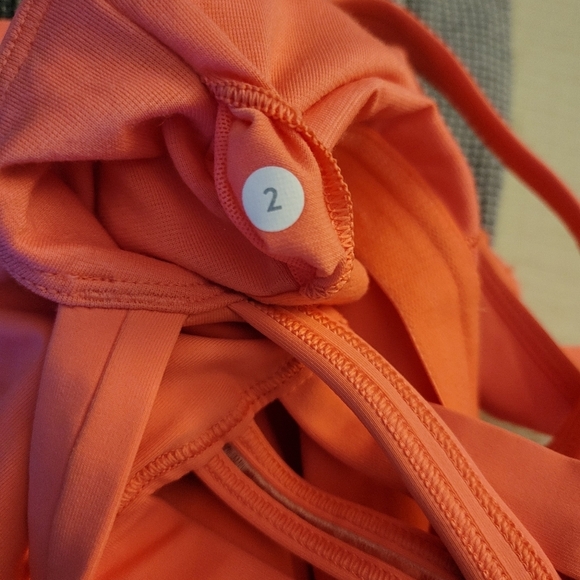Lululemon Happy Strappy Tank Size 2 - Picture 8 of 8